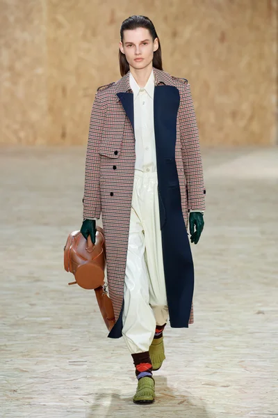 Look 41